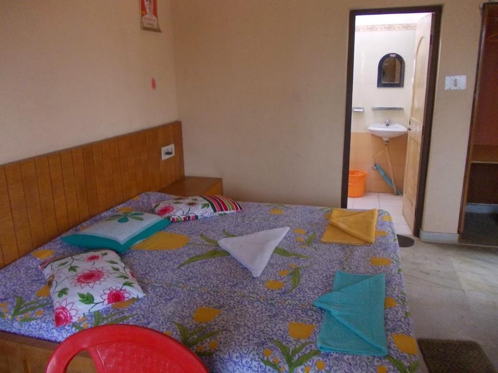 Rishaan Guest House Puri Phòng bức ảnh